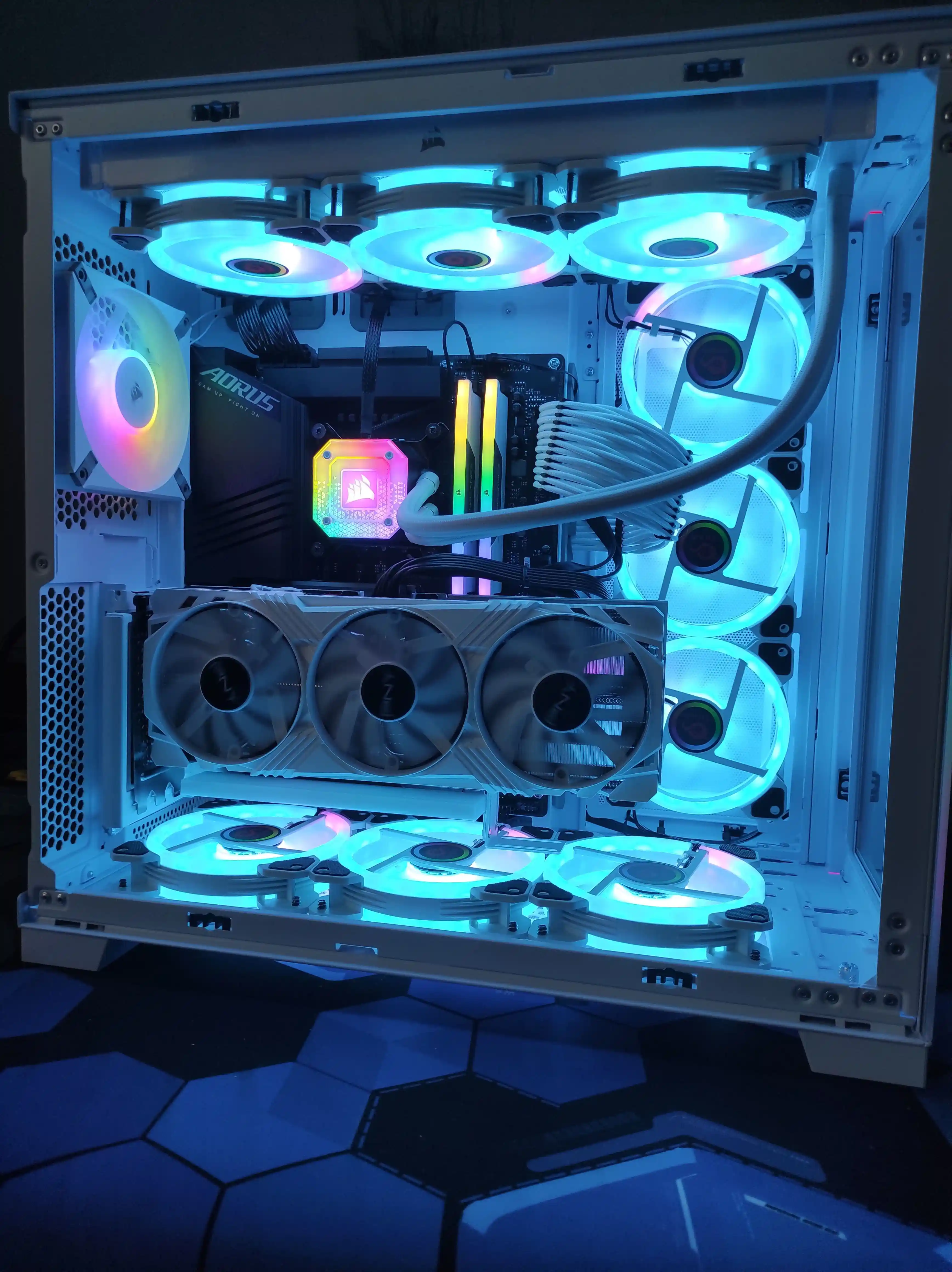 Montage d'un PC personnalisé avec des composants haut de gamme